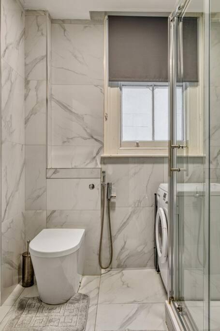 شقة Cosy 2Br Retreat Near Paddington Station لندن المظهر الخارجي الصورة
