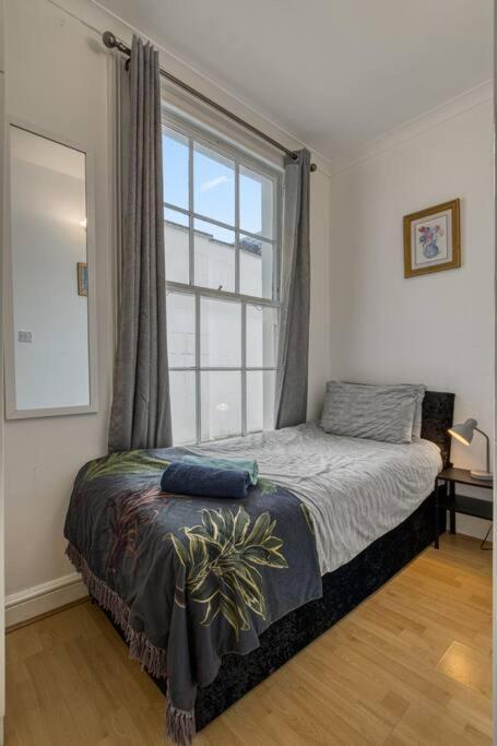 شقة Cosy 2Br Retreat Near Paddington Station لندن المظهر الخارجي الصورة